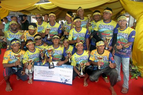 PR06_16112006_PERAHU_PANJANG