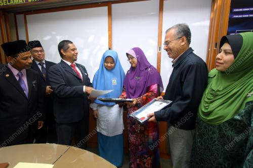 PR06_16122019_AINA_CEMERLANG