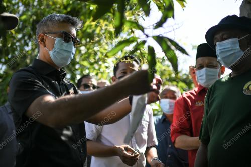 DATUK SERI TENGKU ZAFRUL TENGKU ABDUL AZIZ