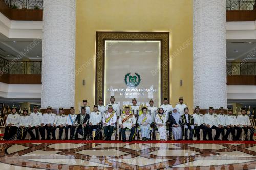 TUANKU SYED SIRAJUDDIN PUTRA JAMALULLAIL