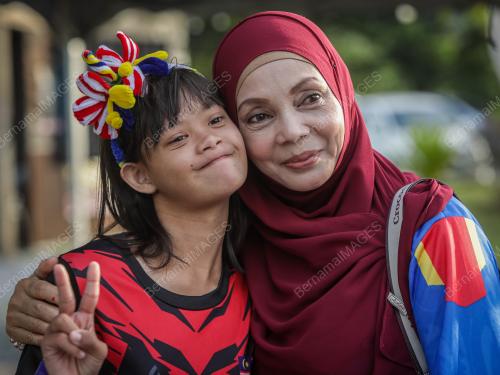 RUSLIZA AHMAD