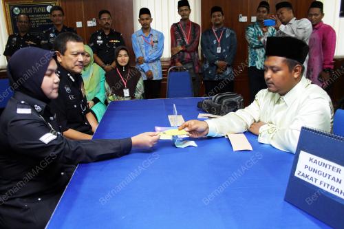 PR06_24072014_ZAKAT_FITRAH