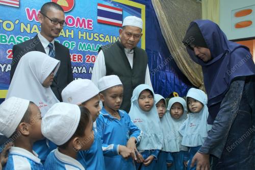 PR06_24092014_NAZIRAH_HUSSAIN