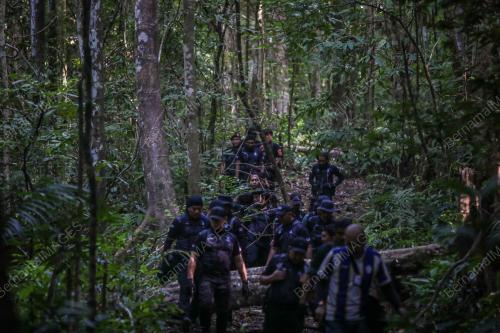 TINJAUAN KHAS SEMPADAN