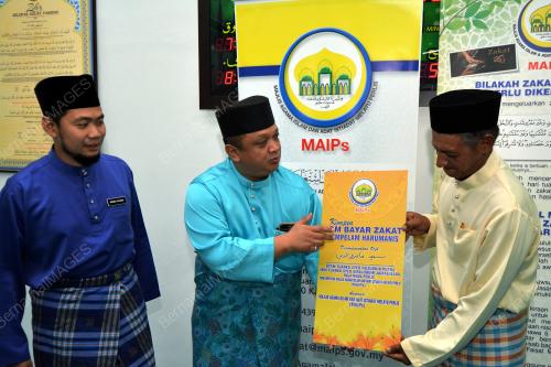 PR07_04052018_ZAKAT_HARUMANIS