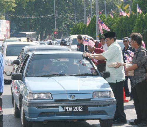DATUK SERI DR MD ISA SABU
