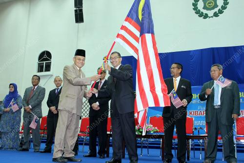 PR07_11082014_JALUR_GEMILANG