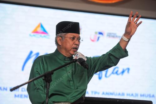TAN SRI ANNUAR MUSA
