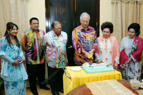 SYED SIRAJUDDIN PUTRA JAMALULLAIL