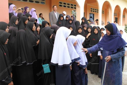 PR07_24092014_NAZIRAH_HUSSAIN
