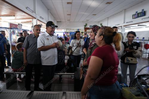 DATUK SERI SAIFUDDIN NASUTION ISMAIL