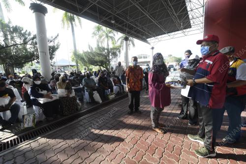 DATUK SERI DR SHAHIDAN KASSIM