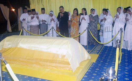 TENGKU BUDRIAH TENGKU ISMAIL