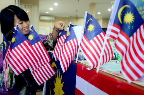 PR07_29082013_BENDERA