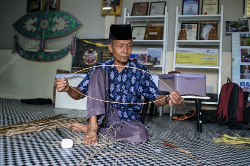 WAU DAUN PALAS