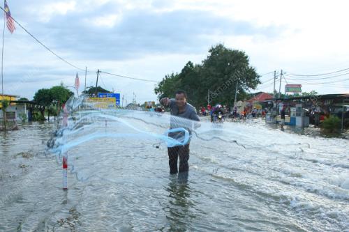 PR08_24112014_PERLIS_BANJIR