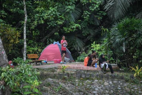 PELANCONGAN DOMESTIK