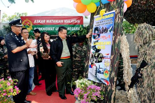 PR08_25032013_TUANKU_WATANIAH