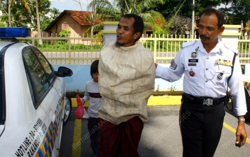 MENGAMUK DI MAHKAMAH