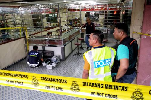 PR09_01082015_KEDAI_EMAS