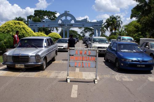 KAWALAN KETAT DI SEMPADAN