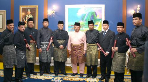 TUANKU SYED SIRAJUDDIN PUTRA JAMALULLAIL