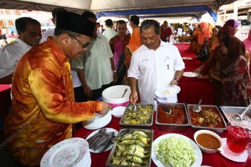 TAN SRI MUHYIDDIN YASSIN