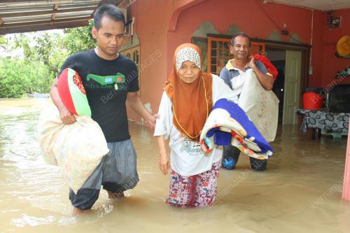 PR09_23112014_PERLIS_BANJIR