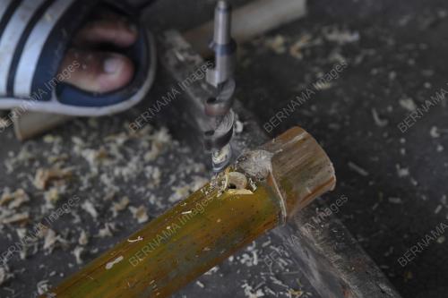 PELITA BULUH (PANJUT)