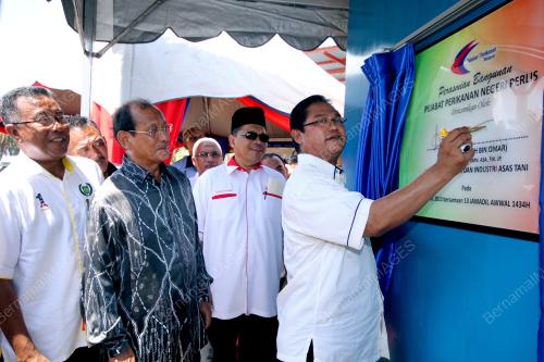 PR09_25032013_LKIM_PERLIS