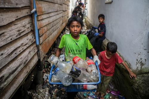 SAMPAH HANYUT