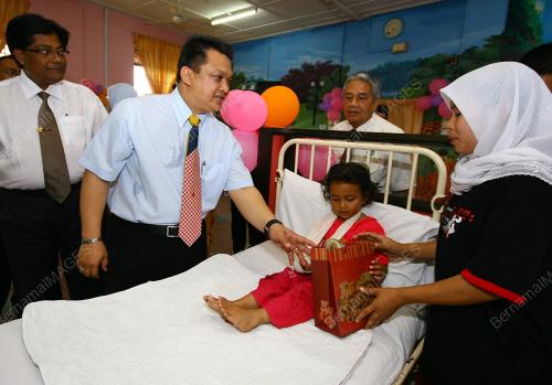 TUANKU SYED FAIZUDDIN PUTRA JAMALULLAIL