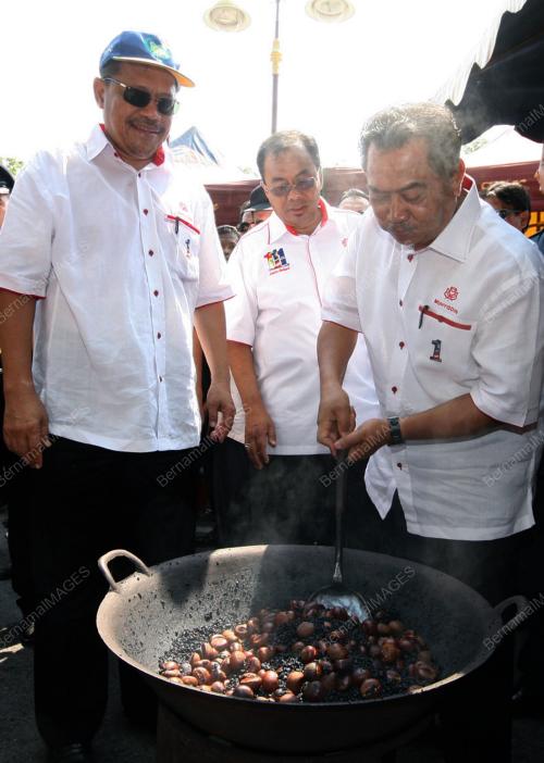 MUHYIDDIN YASSIN