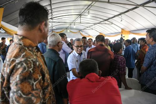 FAHMI FADZIL