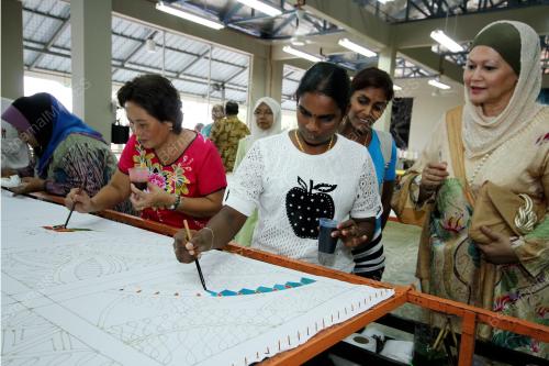 PR11_15042013_BATIK