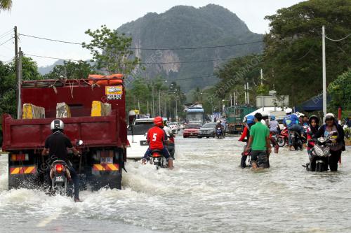 PR11_25122014_BANJIR_PERLIS