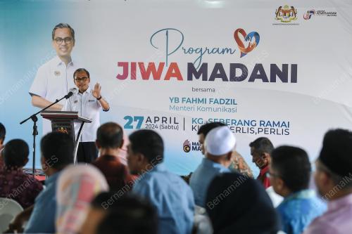 FAHMI FADZIL