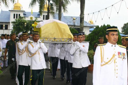 TENGKU BUDRIAH TENGKU ISMAIL