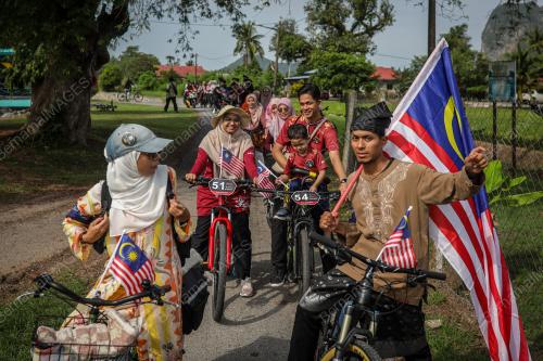 KAYUHAN MERDEKA