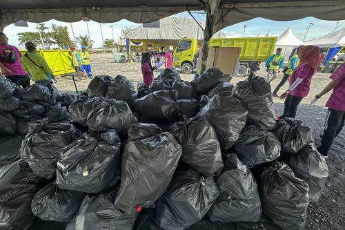 WORLD CLEANUP DAY 2024