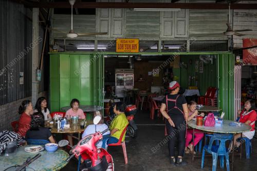 LOMBONG BIJIH TIMAH GUA KELAM