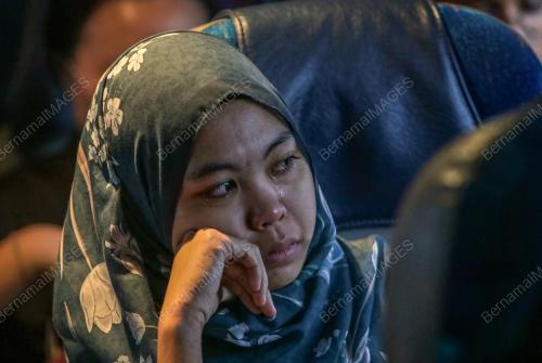 PELAJAR MALAYSIA TERKANDAS BANJIR DI THAILAND