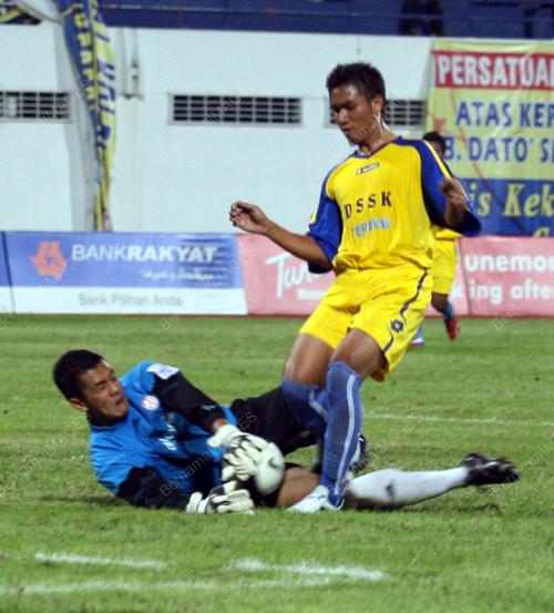 TM PIALA FA 2008