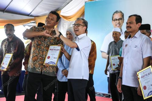 FAHMI FADZIL
