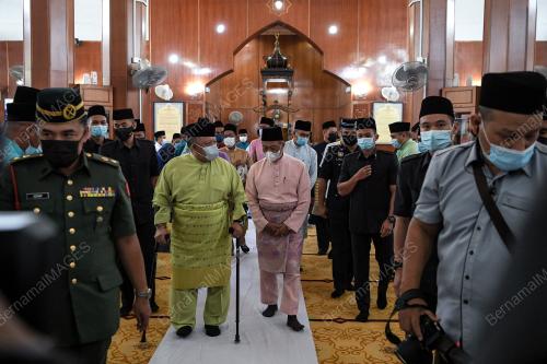 TUANKU SYED SIRAJUDDIN PUTRA JAMALULLAIL