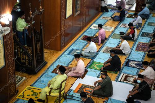 TUANKU SYED SIRAJUDDIN PUTRA JAMALULLAIL