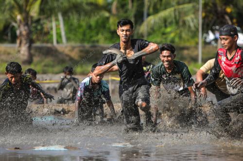 MENGGAGAU IKAN