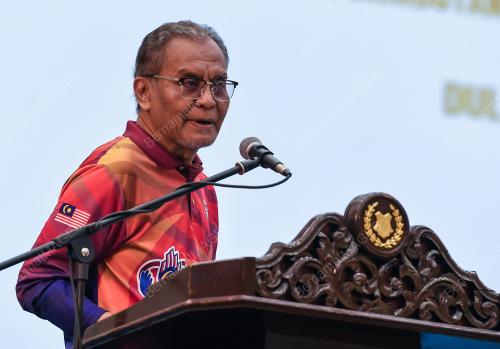 TUANKU FAIZUDDIN PUTRA JAMALULLAIL