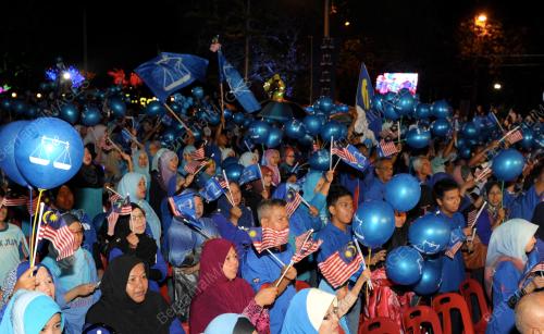PR29_07022013_GELOMBANG_BIRU