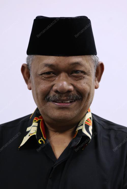 AMRAN KAMARUDIN